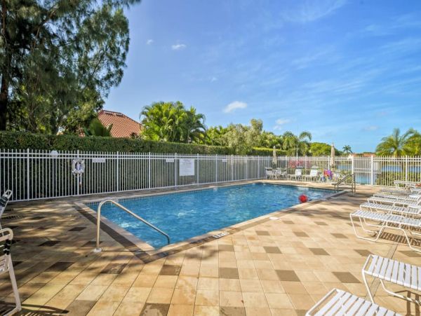 Naples Home 989708
