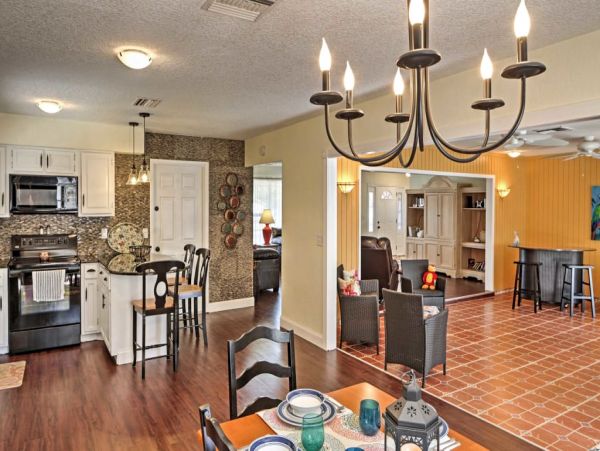 Other Cities  Florida Home 989711