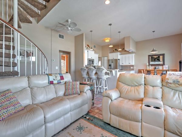 New Smyrna Beach Home 989715