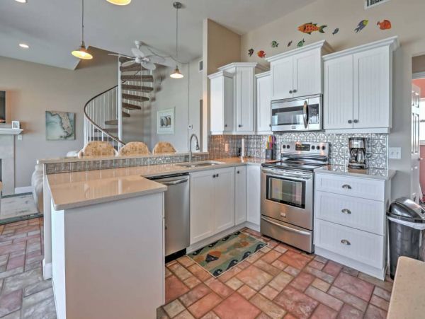 New Smyrna Beach Home 989715