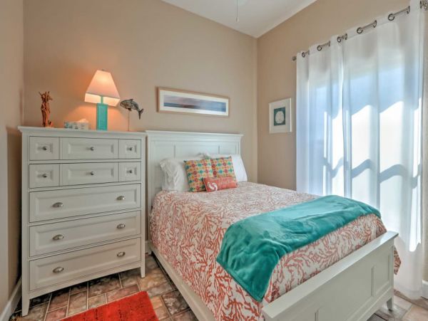 New Smyrna Beach Home 989715