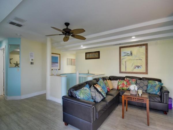Seven Bedroom Vacation Rental Just Steps to the Beach