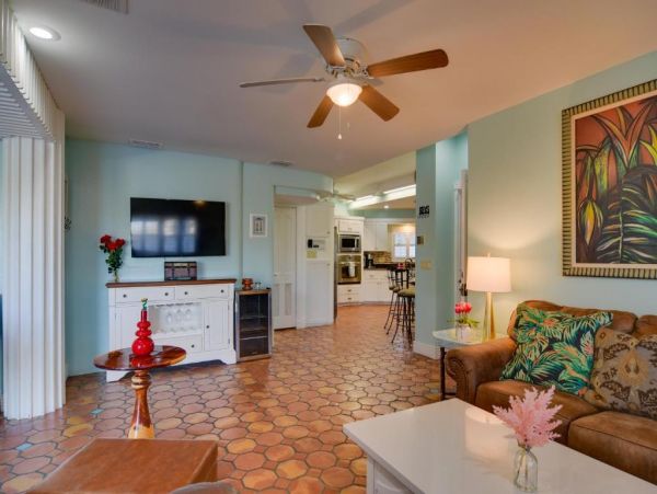 Seven Bedroom Vacation Rental Just Steps to the Beach