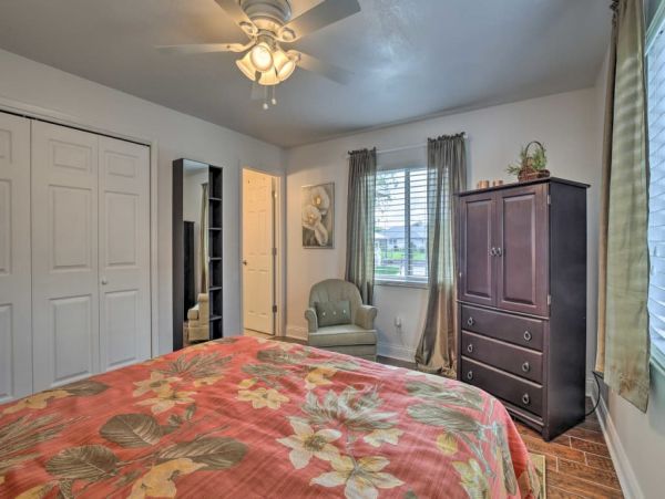St. Petersburg Home 989730