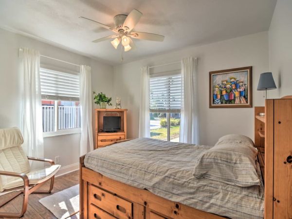 St. Petersburg Home 989730
