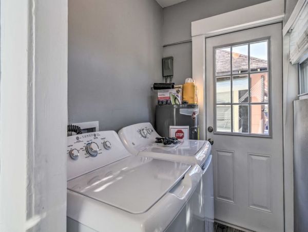 St. Petersburg Home 989734