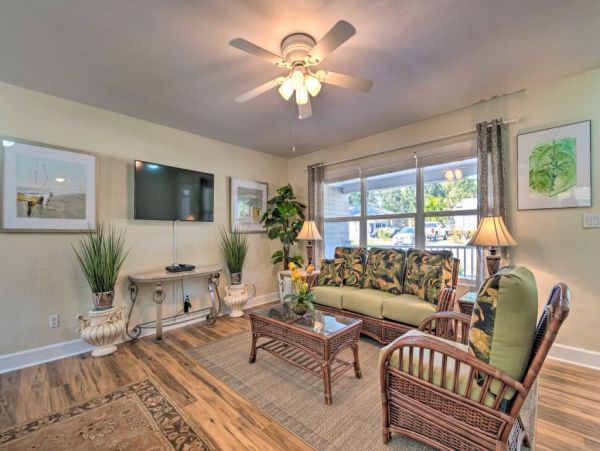 Daytona Beach Home 989735