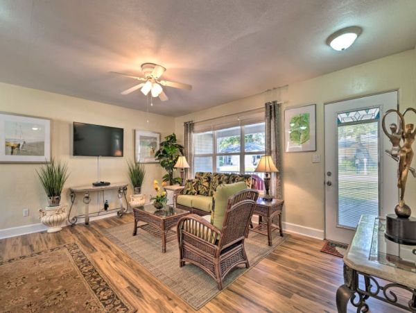 Daytona Beach Home 989735