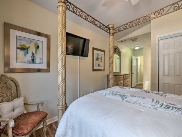 Daytona Beach Home 989735