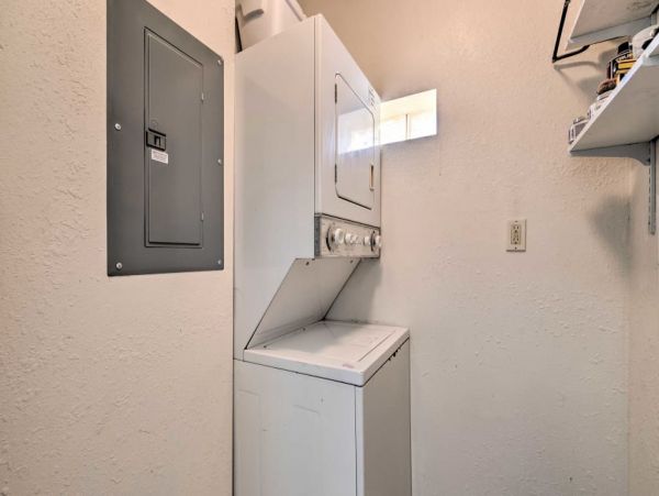 Daytona Beach Home 989735
