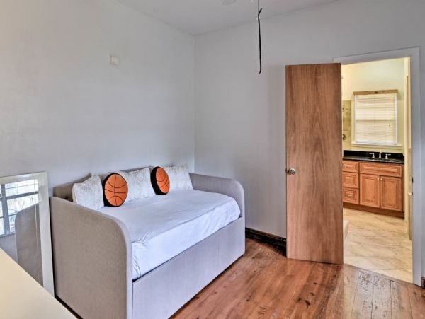 Tampa Home 989738