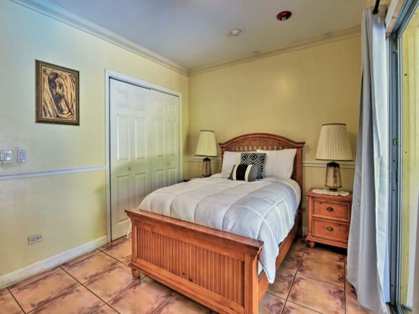 Miami Beach Home 989739