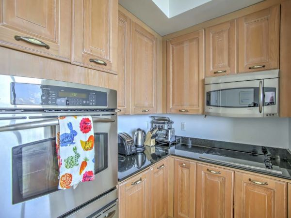 Hollywood Home 989741