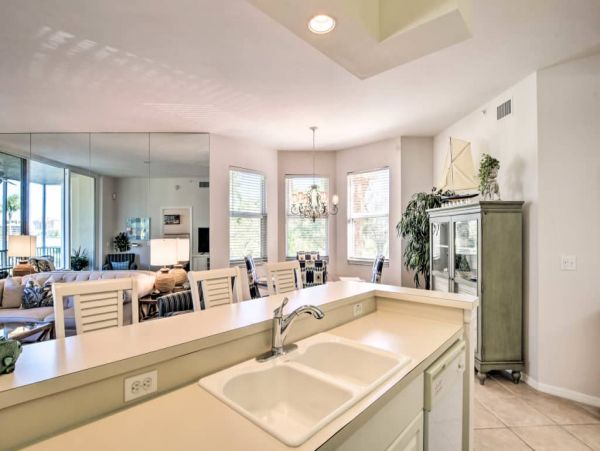 Naples Home 989756
