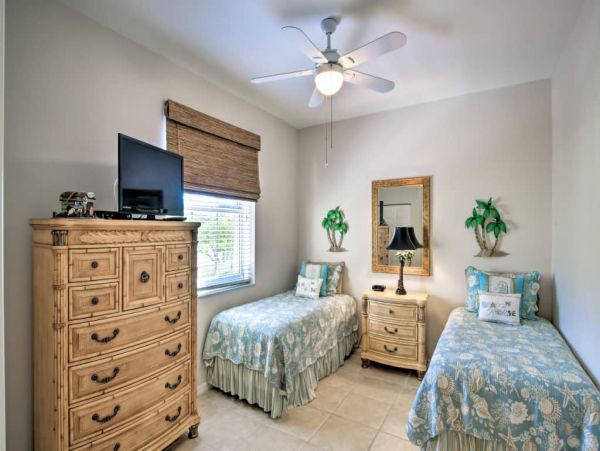 Naples Home 989756