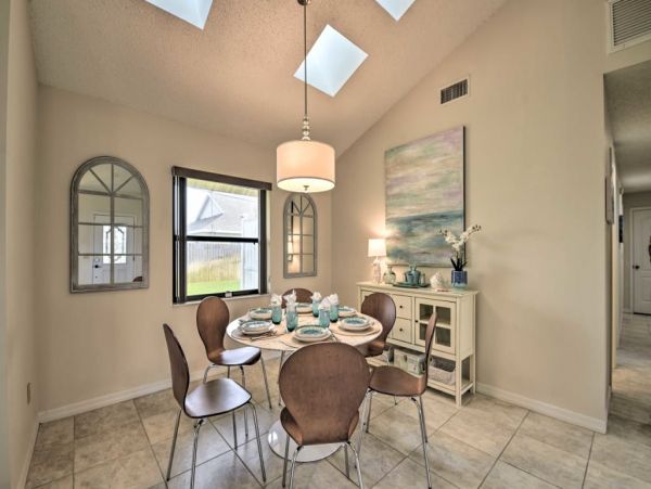 Daytona Beach Home 989766