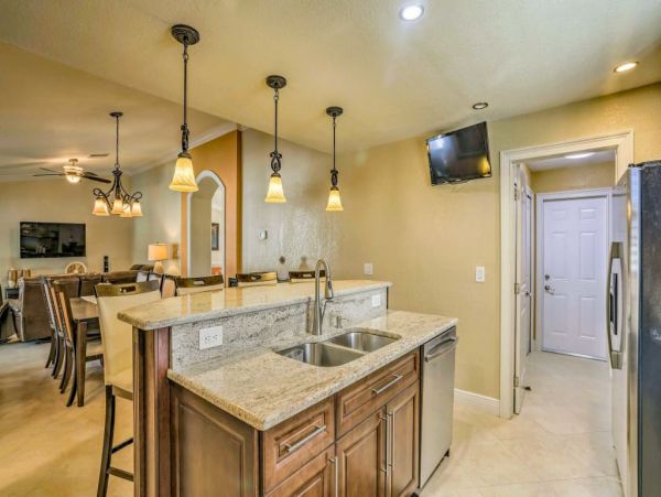 Cape Coral Home 989770