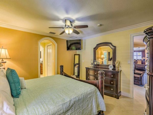 Cape Coral Home 989770