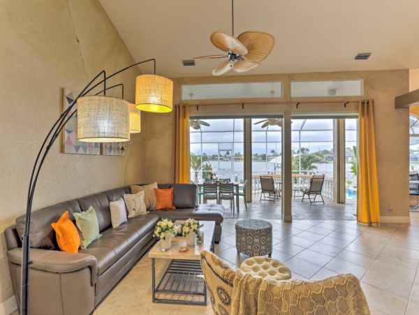 Cape Coral Three Bedroom Lake Front Vacation Rental