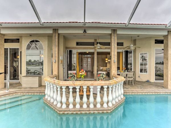Cape Coral Three Bedroom Lake Front Vacation Rental