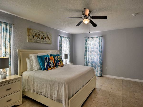 Vero Beach Home 989780