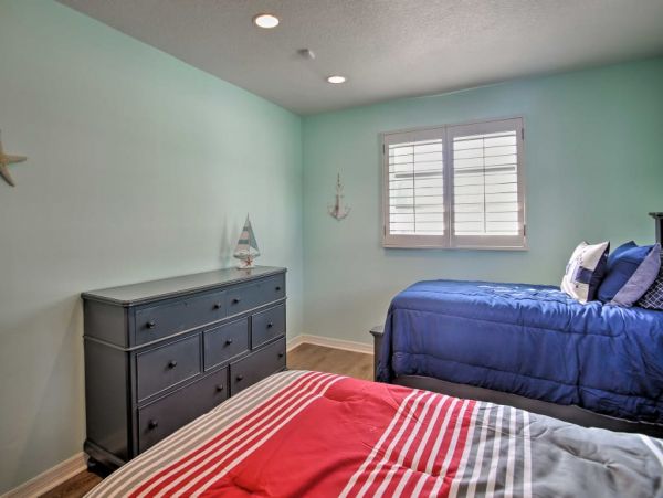 West Palm Beach Vacation Rental with Private Pool