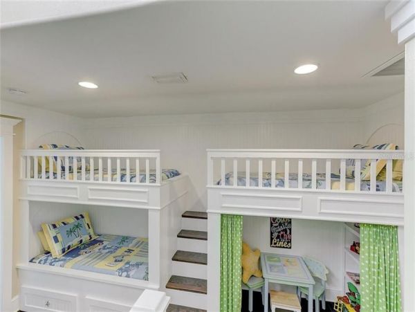 Short Walk to Beach Anna Maria Island Vacation Pool Home