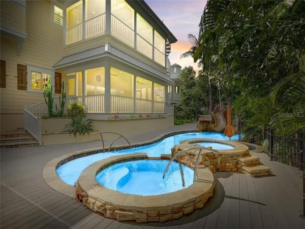 Short Walk to Beach Anna Maria Island Vacation Pool Home