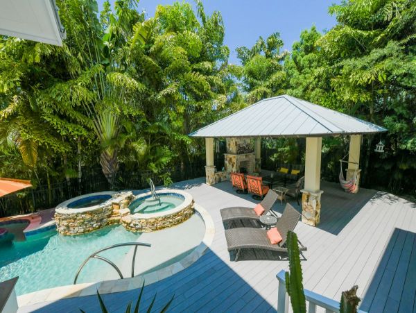Short Walk to Beach Anna Maria Island Vacation Pool Home
