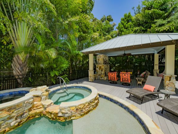 Short Walk to Beach Anna Maria Island Vacation Pool Home
