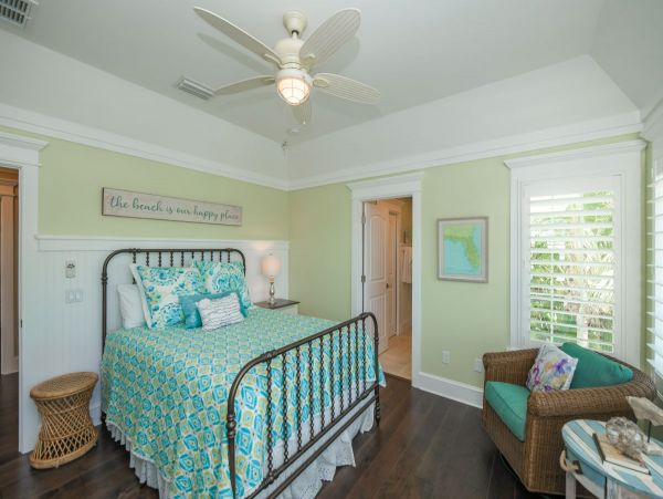 Short Walk to Beach Anna Maria Island Vacation Pool Home