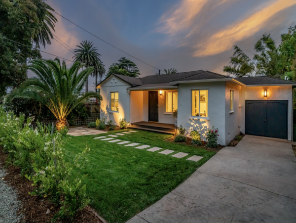 Short Walk to Beach Santa Barbara Vacation Home 2 Bedrooms