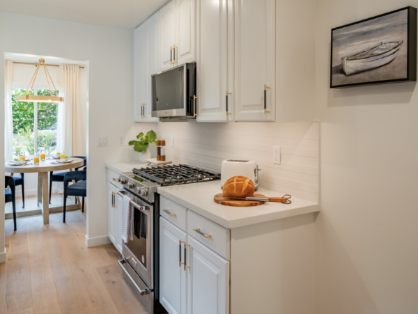 Short Walk to Beach Santa Barbara Vacation Home 2 Bedrooms