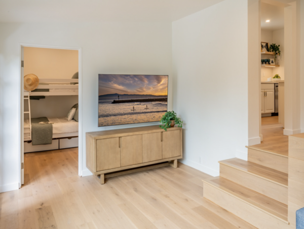 Short Walk to Beach Santa Barbara Vacation Home 2 Bedrooms