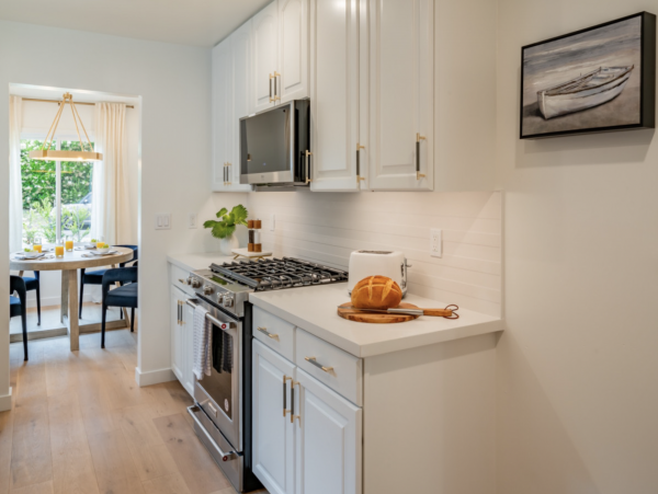 Short Walk to Beach Santa Barbara Vacation Home 2 Bedrooms