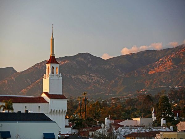 Fabulous 2 Bedroom Condo in Santa Barbara CA with Great View