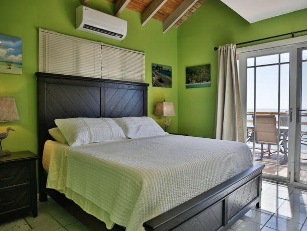 St. Thomas Home 989800