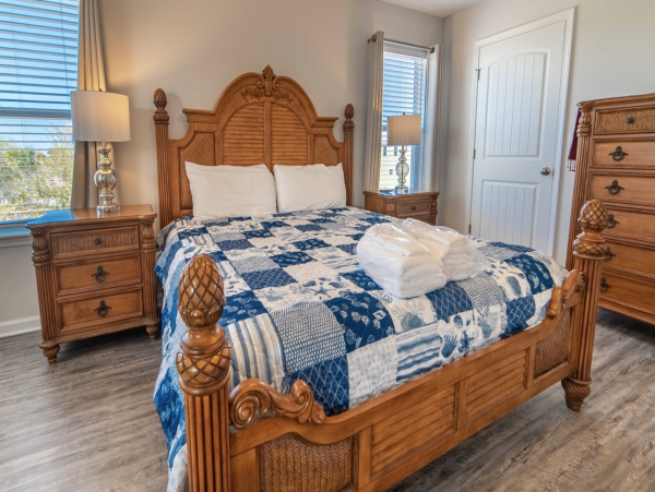 Windmark  Beach House A Stroll Onto the Sand.