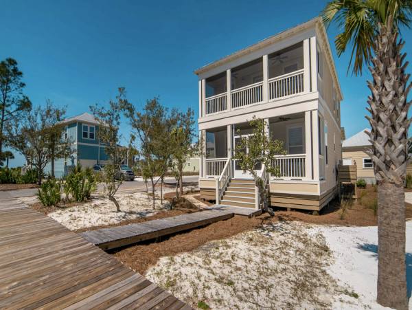 Windmark  Beach House A Stroll Onto the Sand.