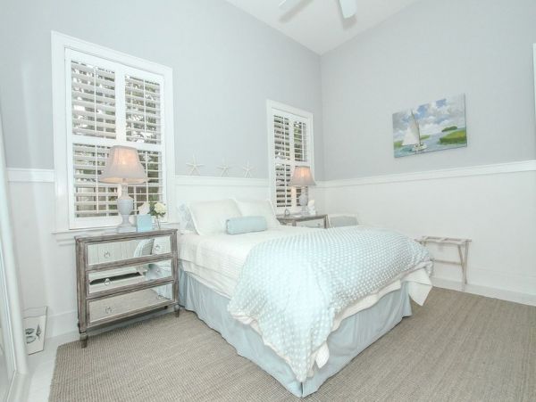 Short Walk to Beach Naples Vacation Home Private Caged Pool