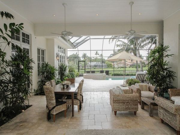 Short Walk to Beach Naples Vacation Home Private Caged Pool