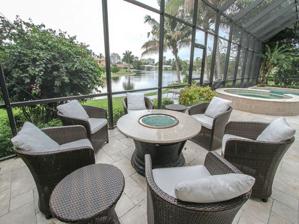 Short Walk to Beach Naples Vacation Home Private Caged Pool