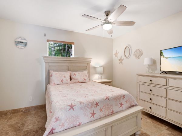 Private Caged Pool Cape Coral Vacation Home Three Bedroom