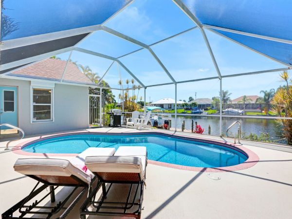 Private Caged Pool Cape Coral Vacation Home Three Bedroom