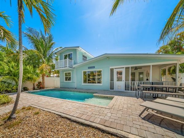 Canal View Vacation Home At The North End Anna Maria