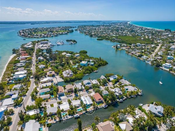 Canal View Vacation Home At The North End Anna Maria