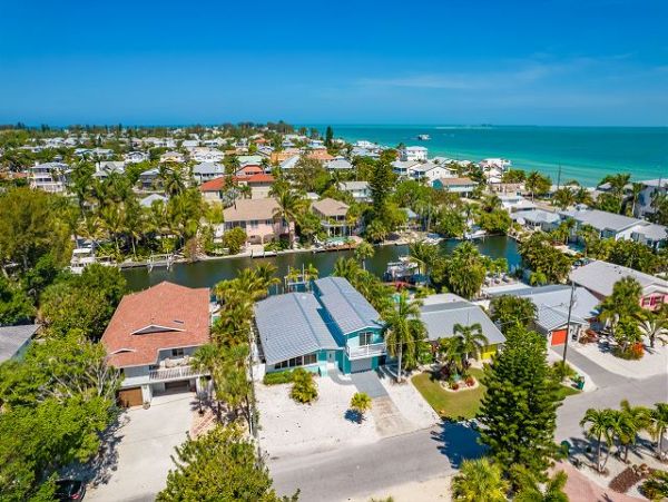 Canal View Vacation Home At The North End Anna Maria