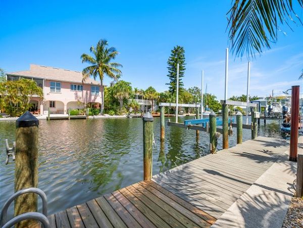Canal View Vacation Home At The North End Anna Maria