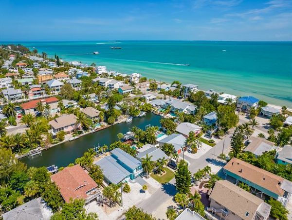 Canal View Vacation Home At The North End Anna Maria