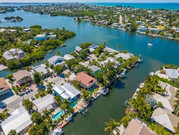 Canal View Vacation Home At The North End Anna Maria